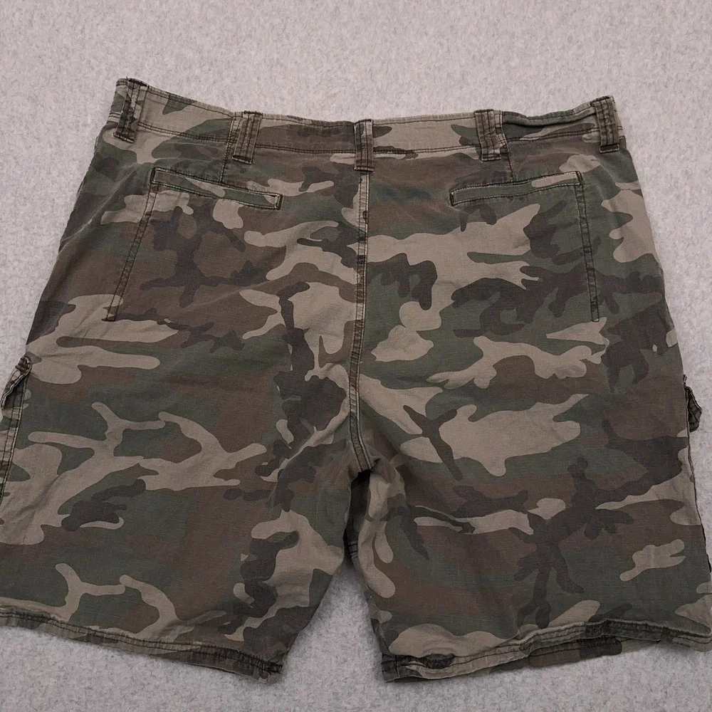 Wrangler Camo Cargo Shorts Men's 42 Relaxed Fit Military Grunge Skater 9